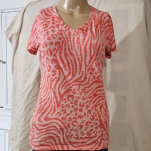 SHEIN Peony and White Animal Print V-Neck Tee